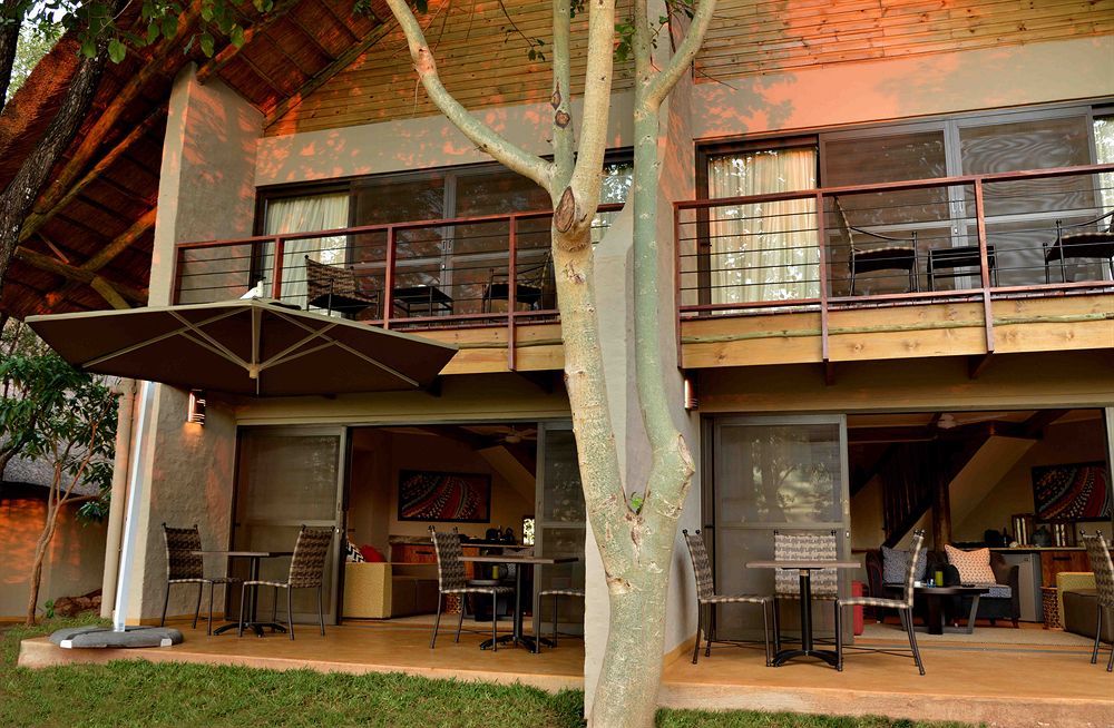Victoria Falls Safari Suites Exterior foto